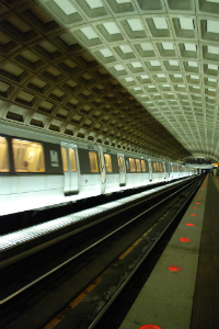 Metro train in tunnel. Photo by Josh Hallett (Flickr: Josh Hallett).